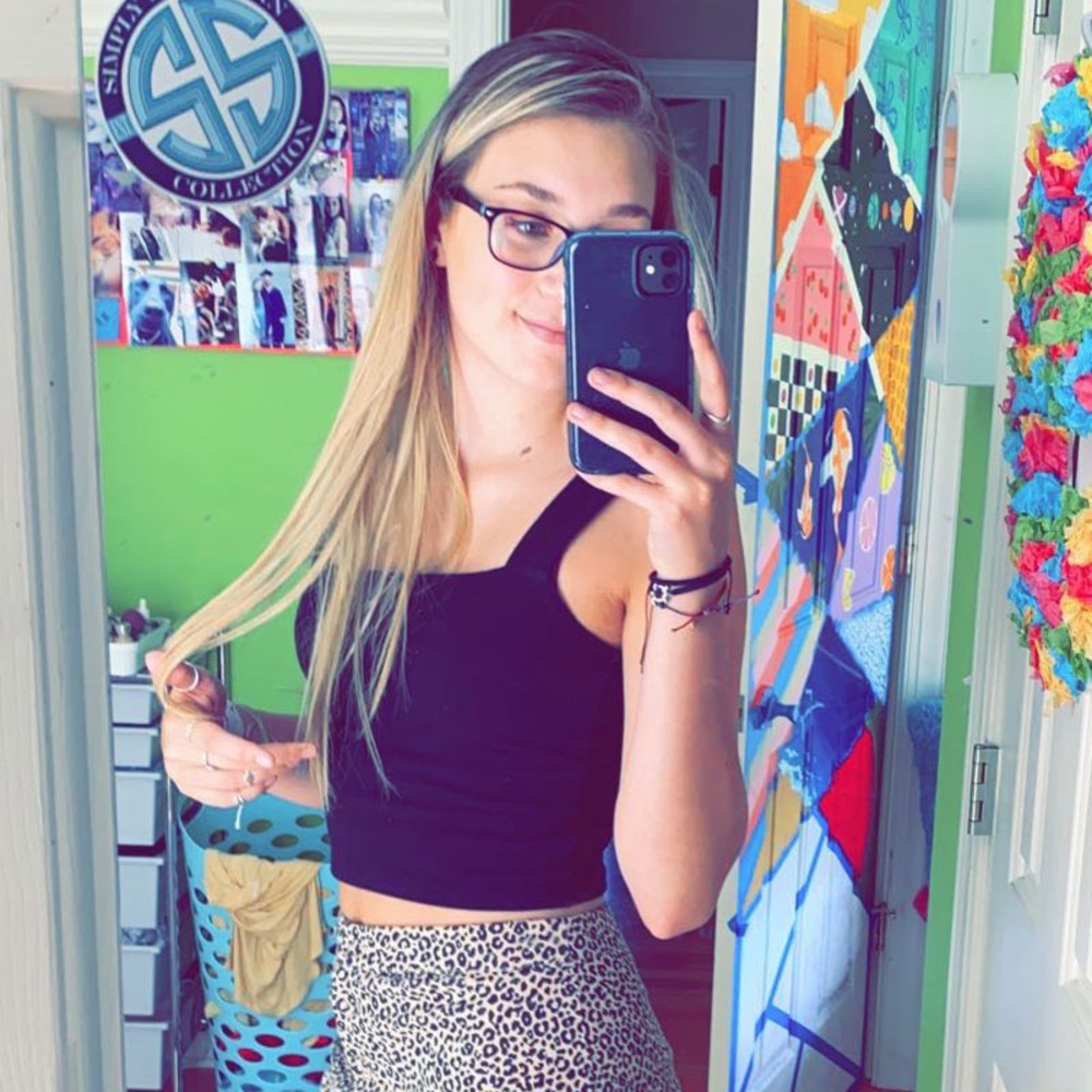 Meet your Posher, Celia